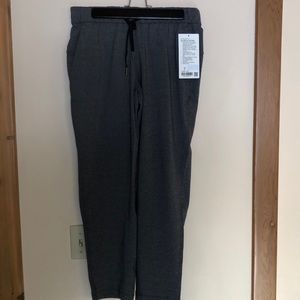 Lululemon on the fly 7/8 Pants